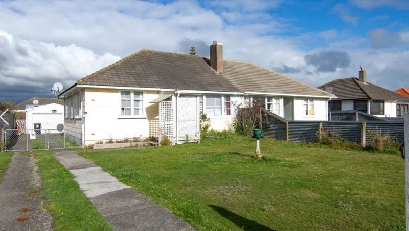 99 Clyde Crescent, Roslyn, Palmerston North - Carousel 1