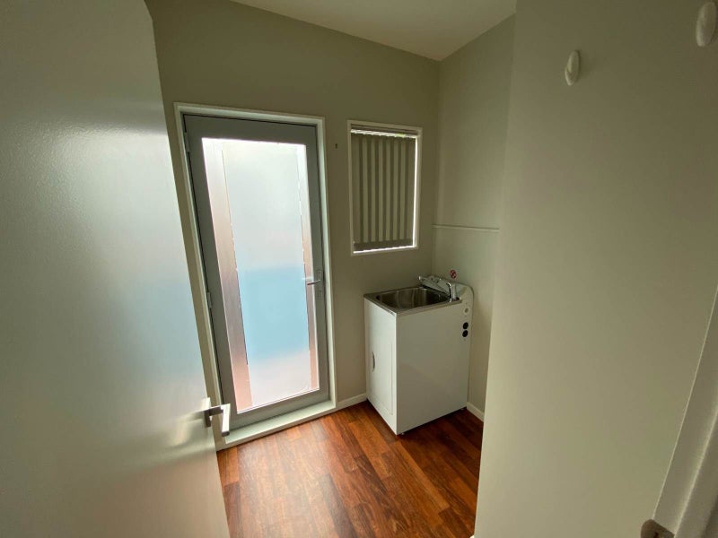 589A East Coast Road, Browns Bay, Auckland - Carousel 8