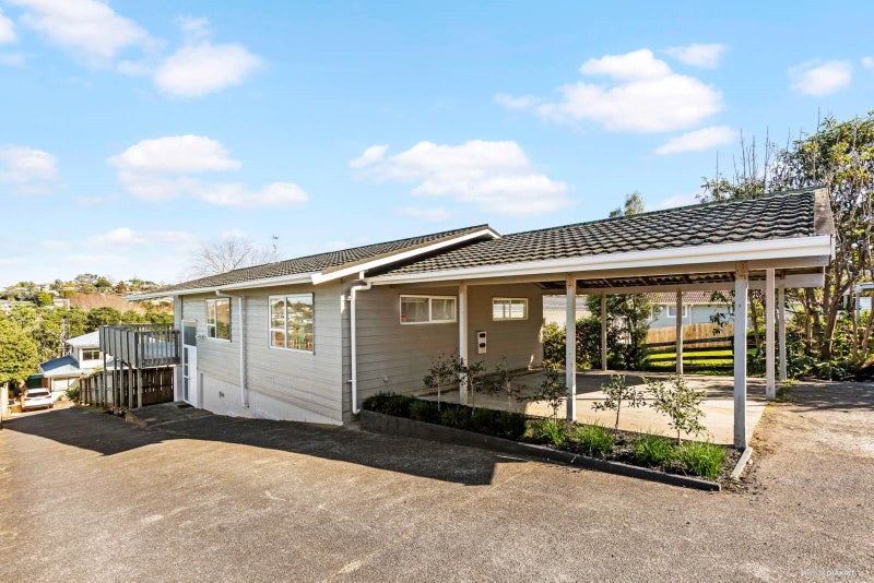 1/83 CHIVALRY ROAD, Glenfield, Auckland - Carousel 1