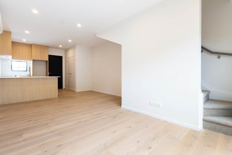 71 Roberts Avenue, Bayswater, Auckland - Carousel 2