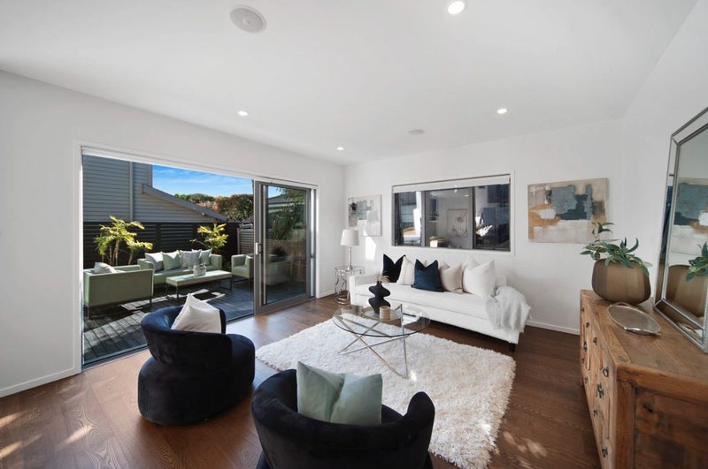 4C O'Halloran Road, Howick, Auckland - Carousel 2