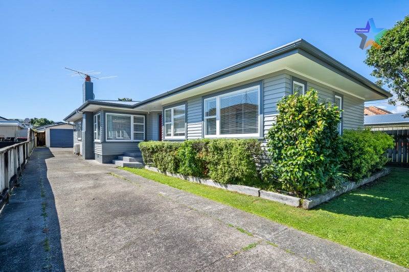 10 Ropata Crescent, Boulcott, Lower Hutt - Carousel 2