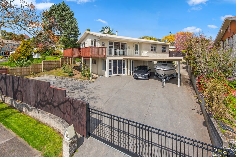 38 Challinor Street, Pukete, Hamilton - Carousel 1