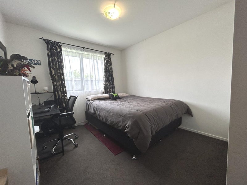 20 Larne Place, Belfast, Christchurch - Carousel 8