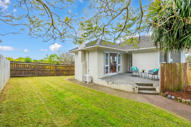 569 Glenfield Road, Glenfield, Auckland - Carousel 2