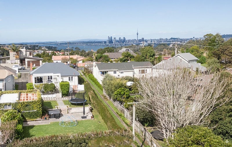 43 Balmain Road, Birkenhead, Auckland - Carousel 32