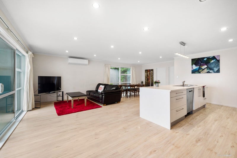 1E Bollard Avenue, Mount Albert, Auckland - Carousel 2