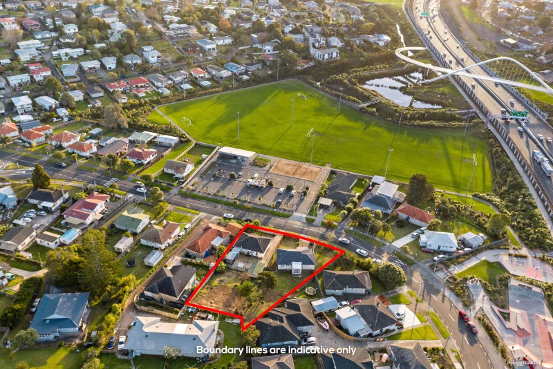 12 Valonia Street, New Windsor, Auckland - Carousel 2