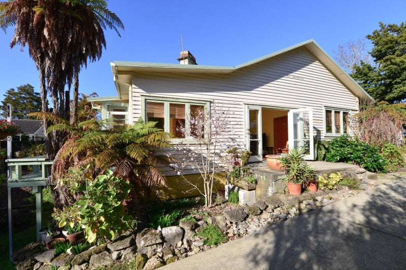 15 Fow Street, Hamilton Central, Hamilton - Carousel 1