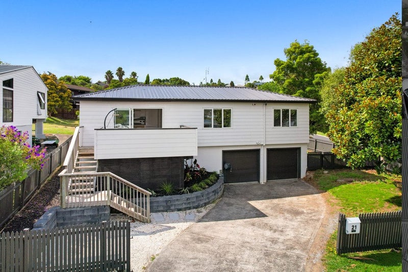 21 Albert Hall Drive, Red Beach, Whangaparāoa - Carousel 1