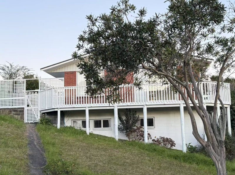 2 Penbury Place, New Windsor, Auckland - Carousel 1