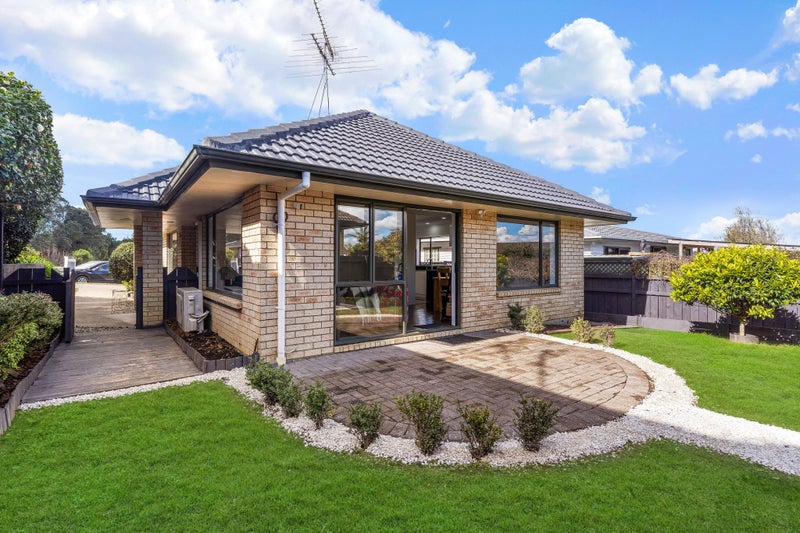 2/21 Stratford Road, Manurewa, Auckland - Carousel 2