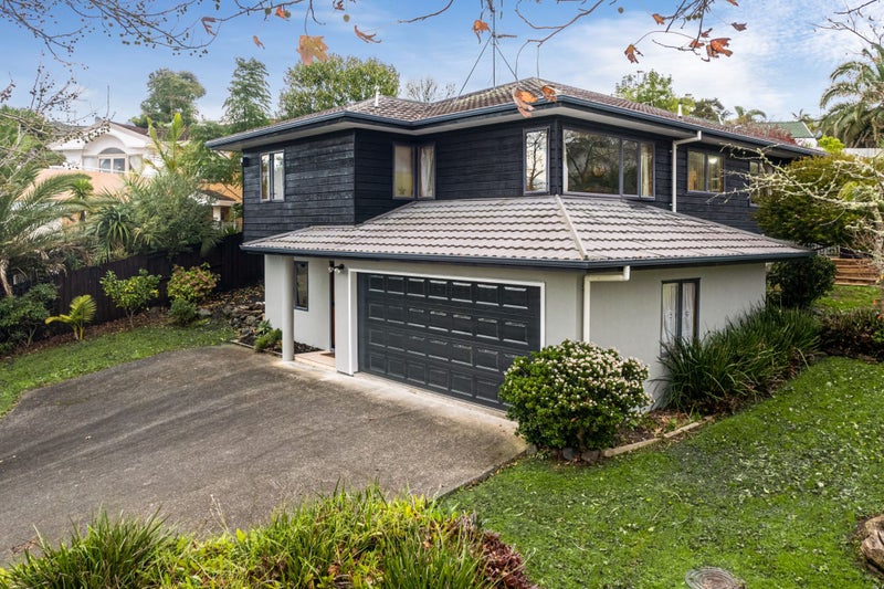 69 Milan Drive, Glen Eden, Auckland - Carousel 1