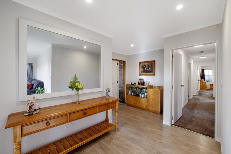 1 Donnington Place, Bethlehem, Tauranga - Carousel 2