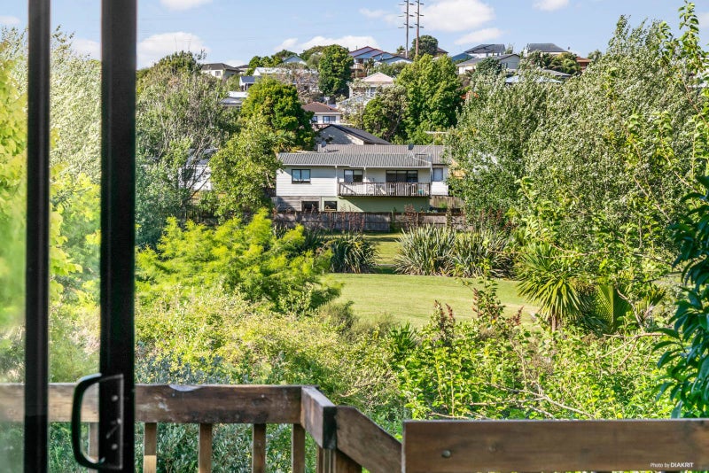 66B Trias Road, Totara Vale, Auckland - Carousel 1