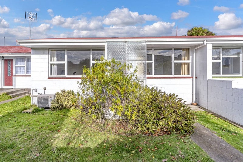 2/64 Osborne Street, Waltham, Christchurch - Carousel 2