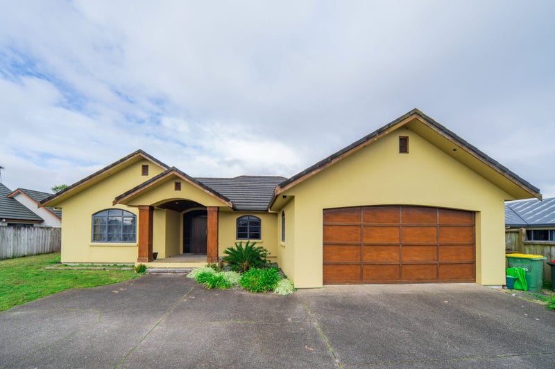 57 Cairns Crescent, Rototuna, Hamilton - Carousel 1