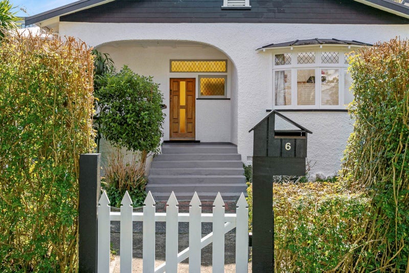 6 Rautangi Road, Mount Eden, Auckland - Carousel 1