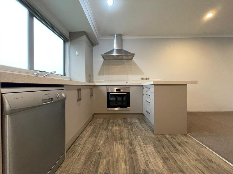 5/10 Dowding Street, Melville, Hamilton - Carousel 2