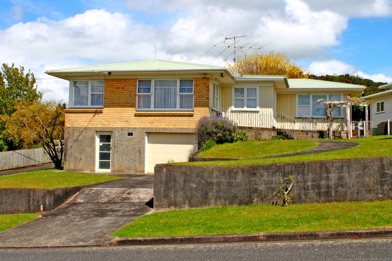 5 Beverley Crescent, Whangarei - Carousel 1