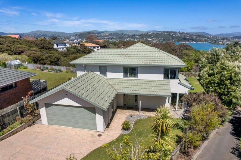 5 Padstow Place, Camborne, Porirua - Carousel 2