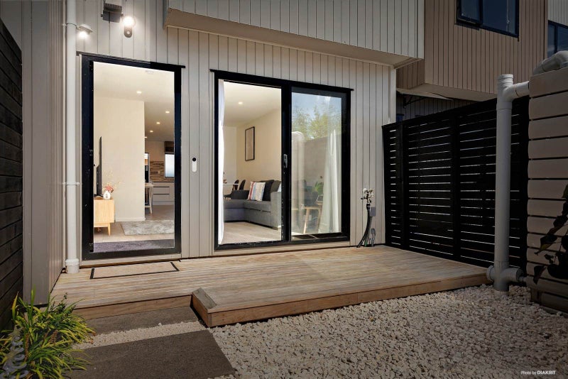 2/81 Pakuranga Road, Pakuranga, Auckland - Carousel 2