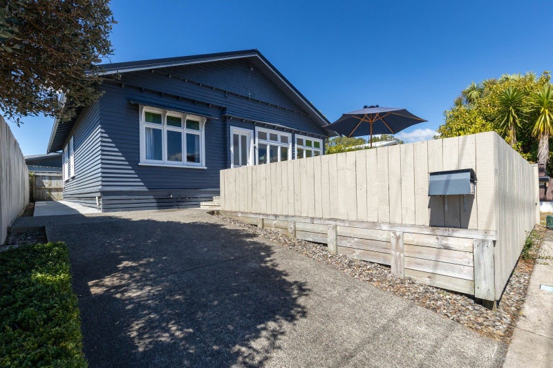 1/68 Woodleigh Street, Frankleigh Park, New Plymouth - Carousel 1