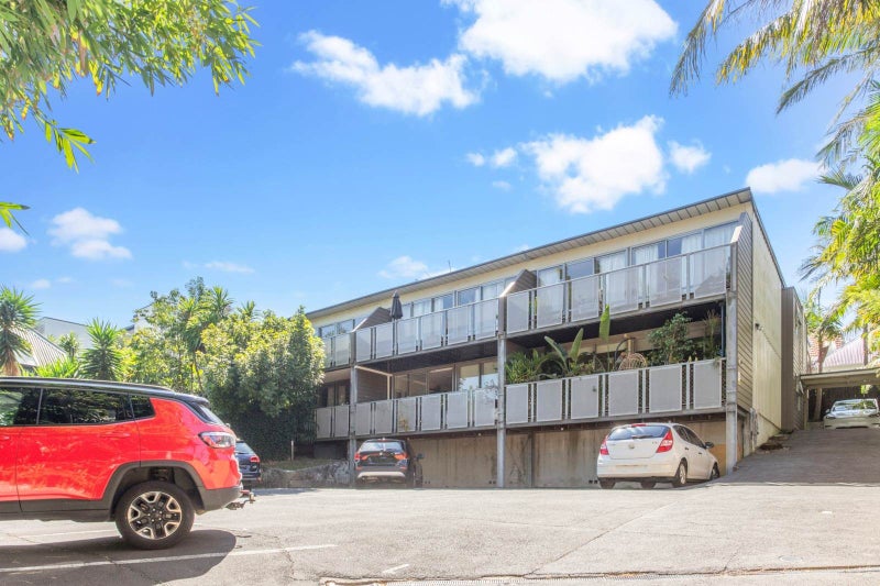 12/11 Sentinel Road, Herne Bay, Auckland - Carousel 1