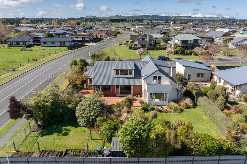 43 Jackson Street, Te Anau, Te Anau - Carousel 36