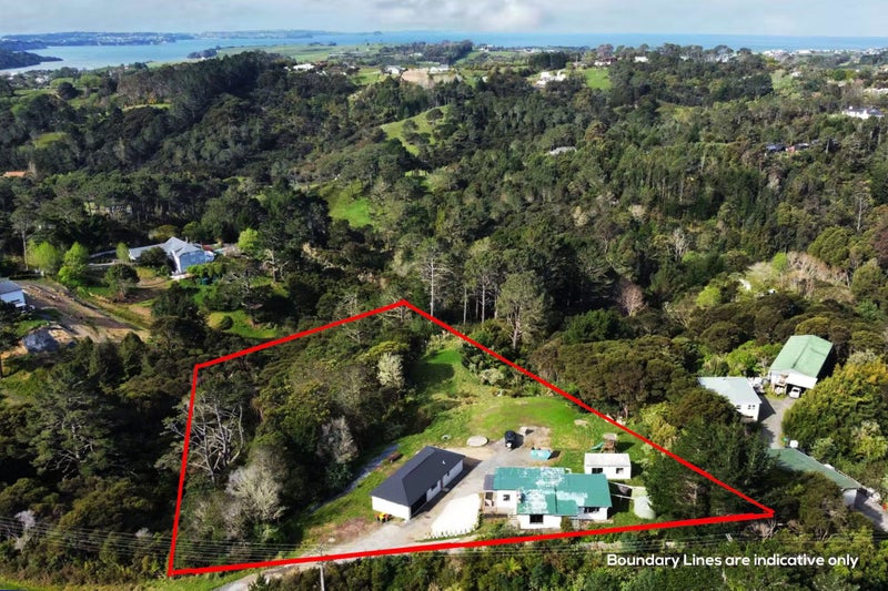 1261 East Coast Road, Albany - Carousel 1