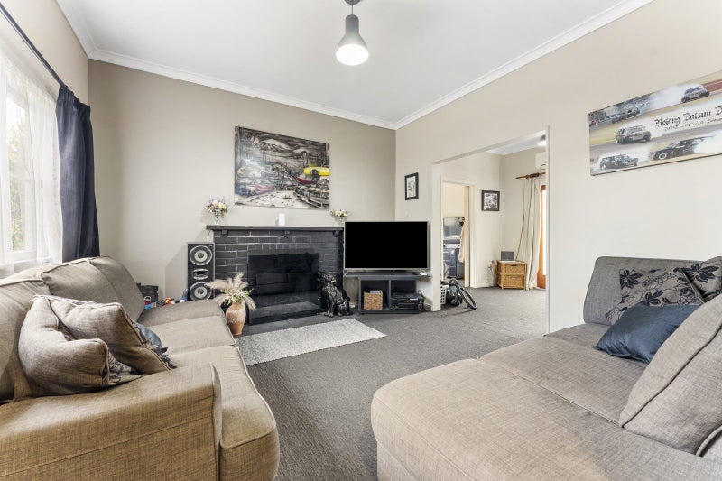 244 Tremaine Avenue, Highbury, Palmerston North - Carousel 2
