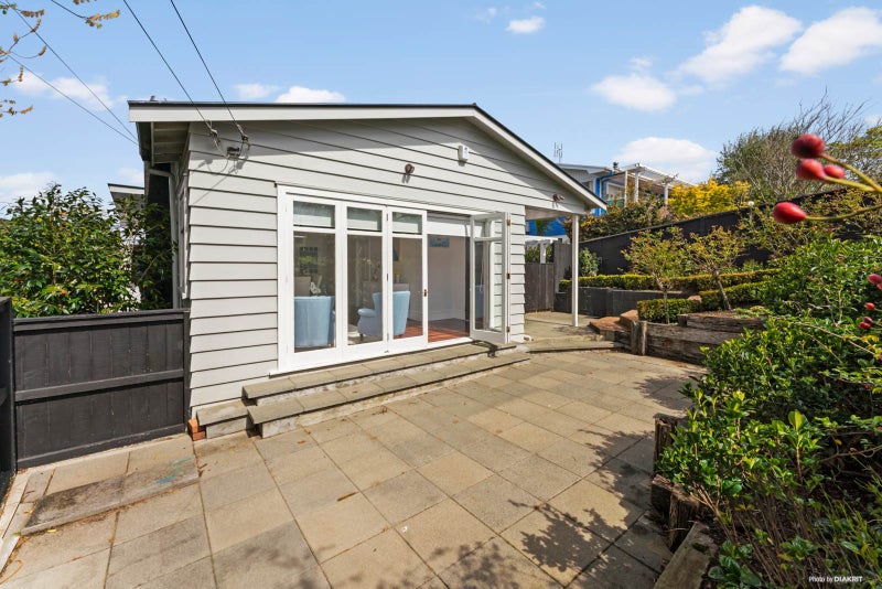 1/85 Beach Road, Mellons Bay, Auckland - Carousel 2