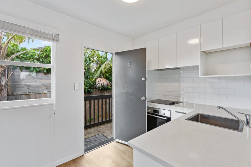 6/7 Western Springs Road, Western Springs, Auckland - Carousel 2