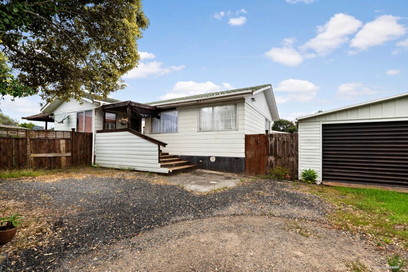 12 Flinders Place, Otara, Auckland - Carousel 2