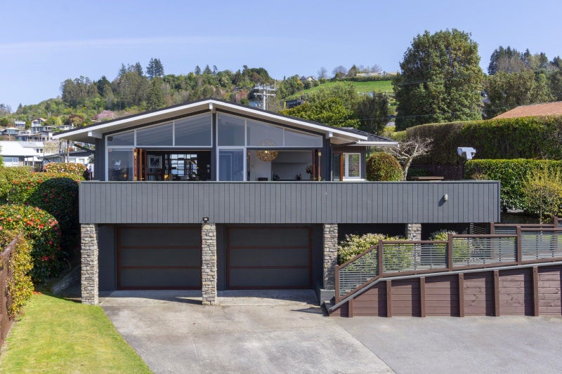1 Besley Place, Acacia Bay, Taupo - Carousel 2