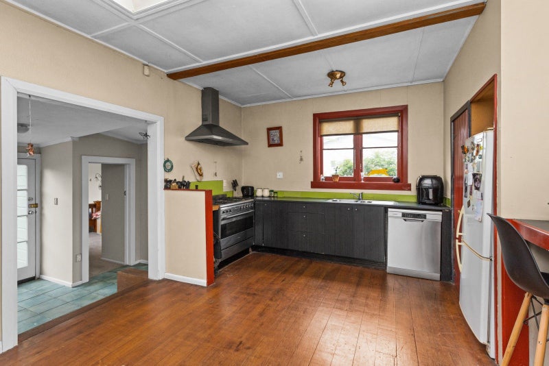 211 Georges Drive, Napier South, Napier - Carousel 2