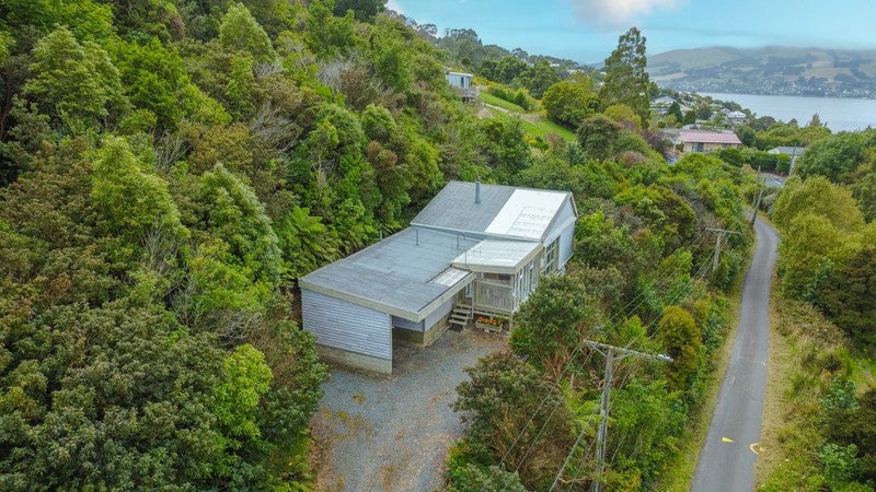 12 Rimu Street, Ravensbourne, Dunedin - Carousel 2