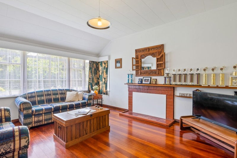 192 Cambridge Terrace, Naenae, Lower Hutt - Carousel 2