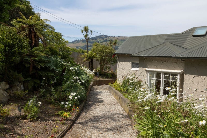 20 Adderley Terrace, Ravensbourne, Dunedin - Carousel 2