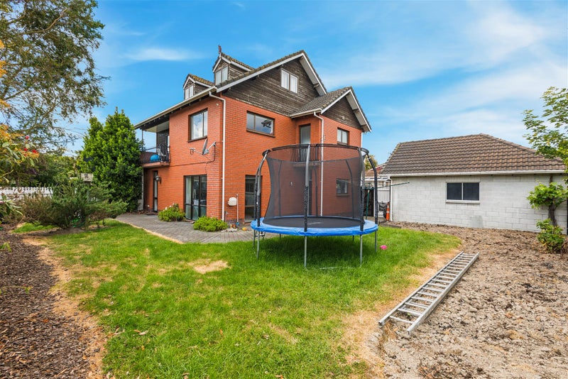 15 Sawtell Place, Northcote, Christchurch - Carousel 20