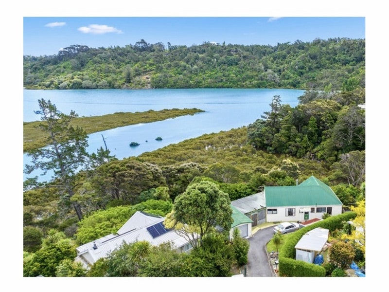 9 Standish Place, Bayview, Auckland - Carousel 2