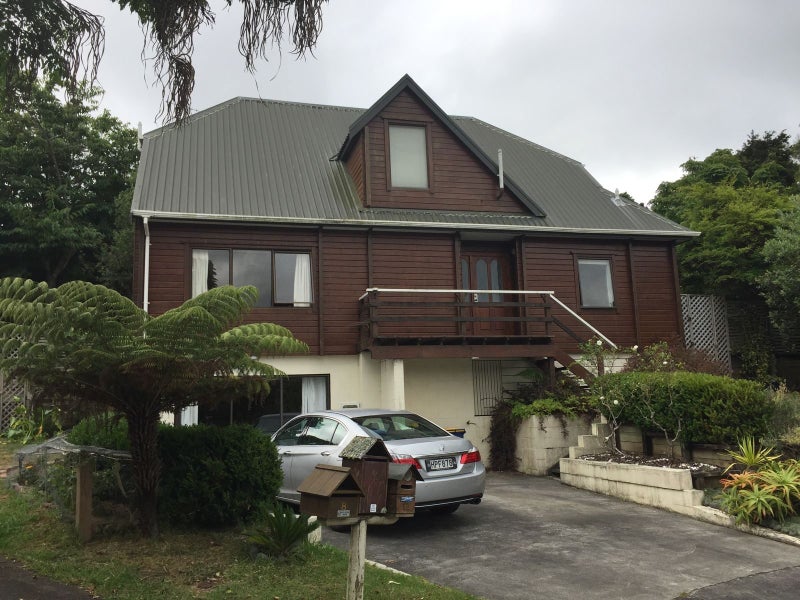 12 Stitchbird Close, Murrays Bay, Auckland - Carousel 1