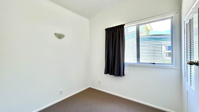 27 Mckenzie Avenue, Arkles Bay, Whangaparaoa - Carousel 8