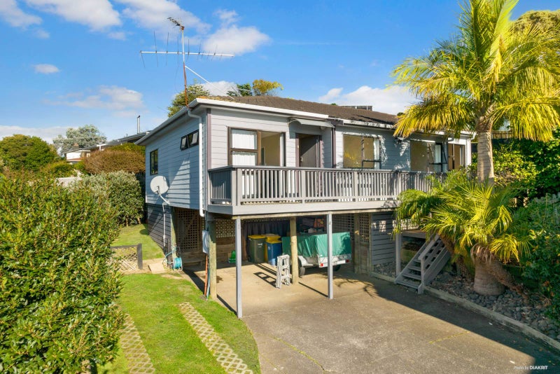 3/7 Lynngate Place, Hillcrest, Auckland - Carousel 1