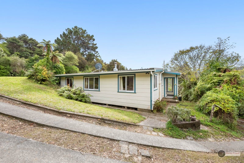 32/34 Avian Road - Carousel 1