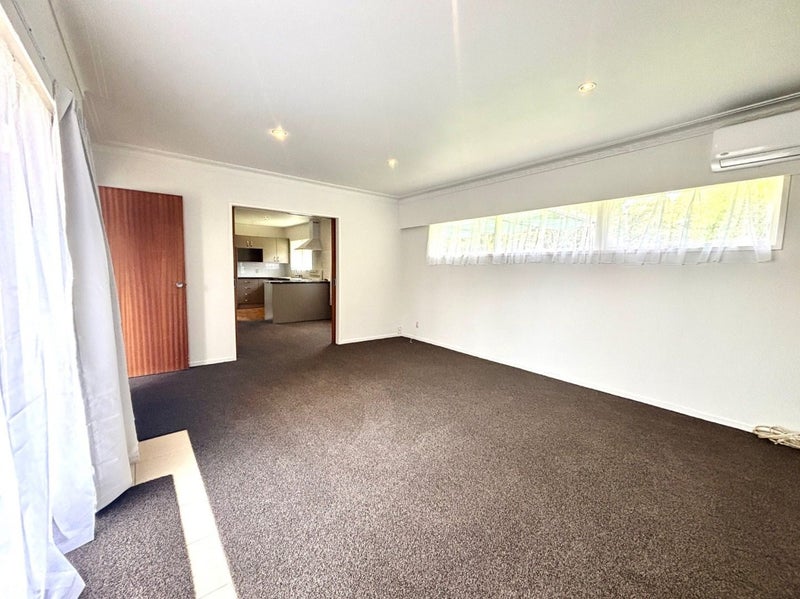 2/3 Romford Road, Papatoetoe, Auckland - Carousel 2