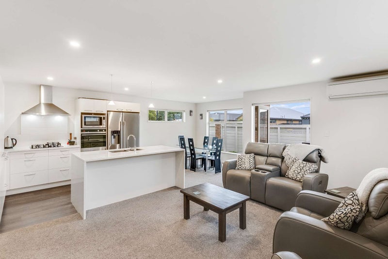 8 Torbeg Lane, Broomfield, Christchurch - Carousel 2