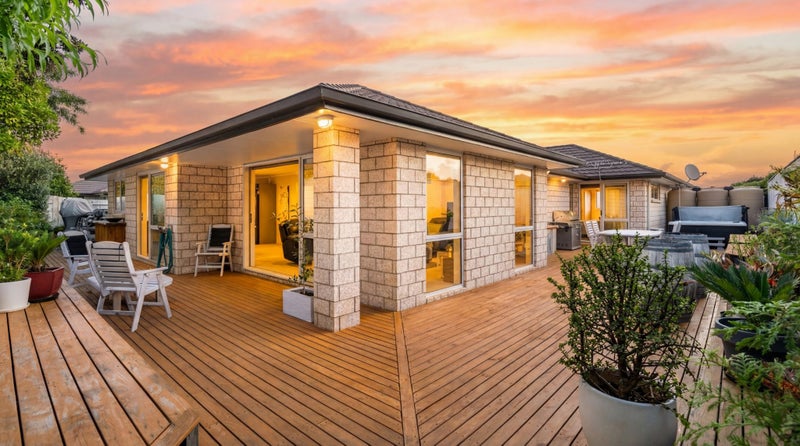 22 Butterworth Crescent, Papamoa Beach, Papamoa - Carousel 2