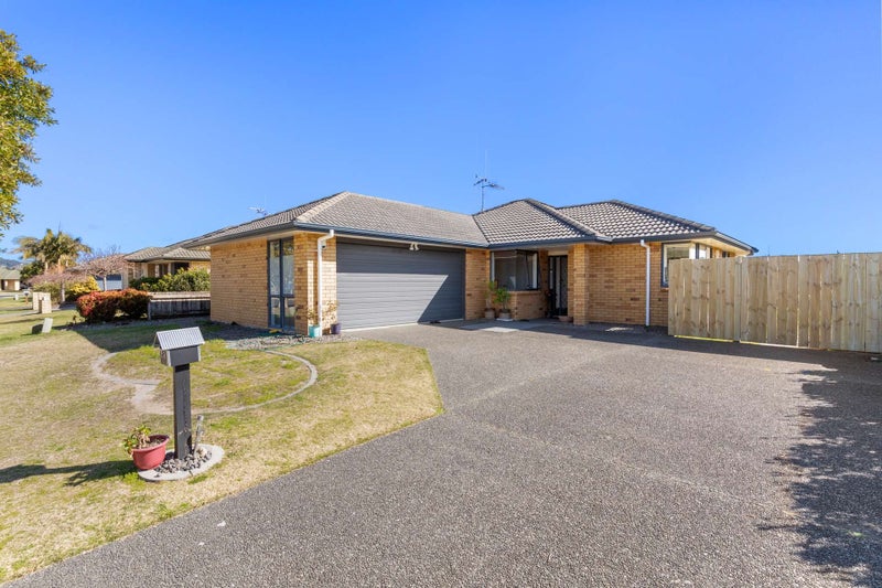 89 The Gardens Drive, Papamoa Beach, Papamoa - Carousel 1