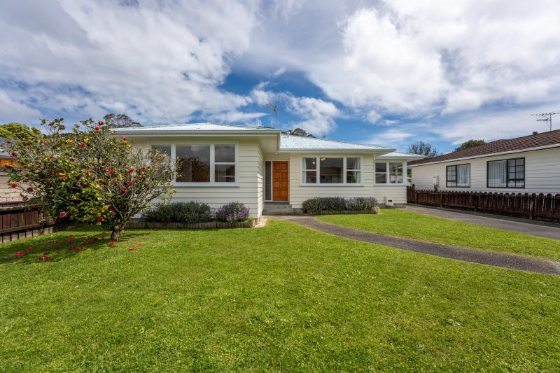 69 Holdsworth Avenue, Trentham, Upper Hutt - Carousel 1
